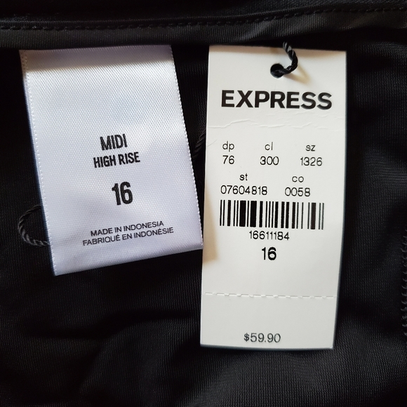 NWT Express High Waisted Velvet Sash Tie Shorts - Picture 6 of 7